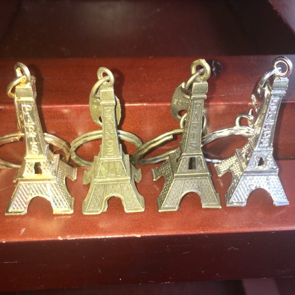 The Eiffel Tower Gold Keychain Iron Lady la Tour Eiffel Paris France Key Ring - Picture 12 of 16